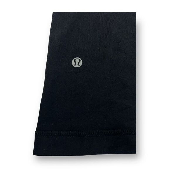 Lululemon Capri Pants Size Small - Picture 3 of 5